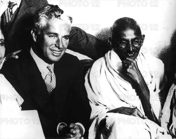 Gandhi avec Charlie Chaplin