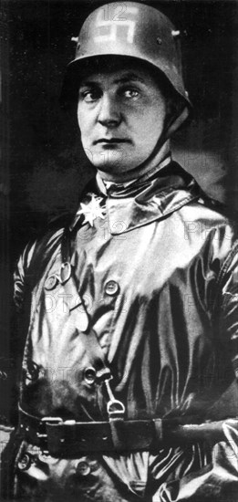 Hermann Göring, jeune, en uniforme de chef des S.A