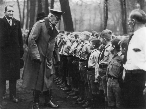 Hindenburg inspecting Hitler Youth