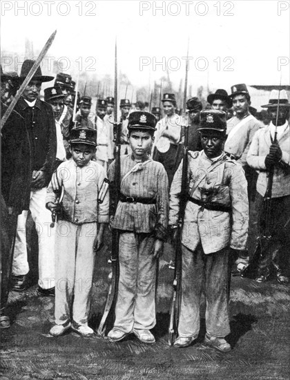 Guerre civile dite "Guerre des mille jours". Soldats enfants de l'armée gouvernementale