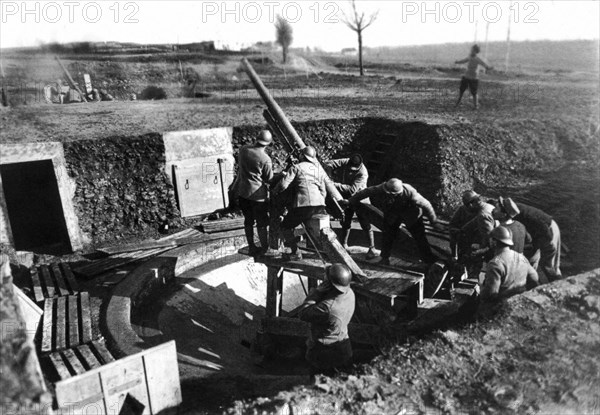 A Douaumont, batterie de 75