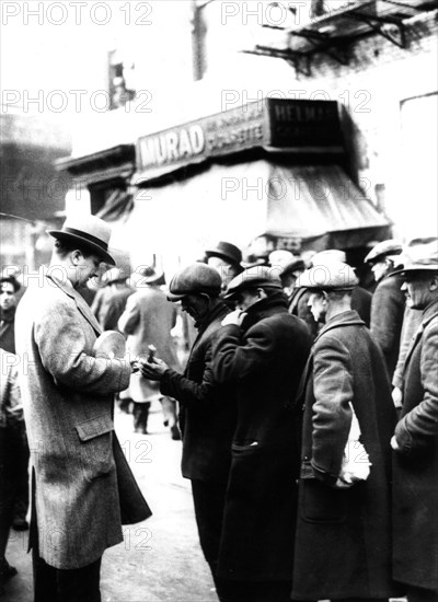 New York. A line of unemployed workers