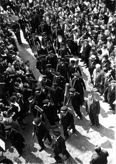 Strike in the Parisian department stores in 1936