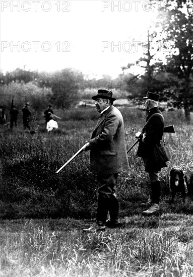 Aristide Briand, ministre des affaires étrangères, à la chasse du président de la république, Gaston Doumergue