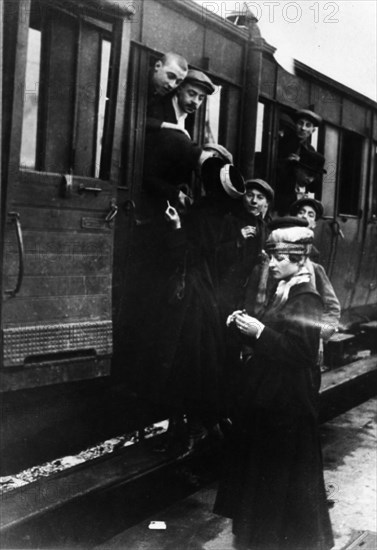 Départ d'un contingent de la classe 18, 1917