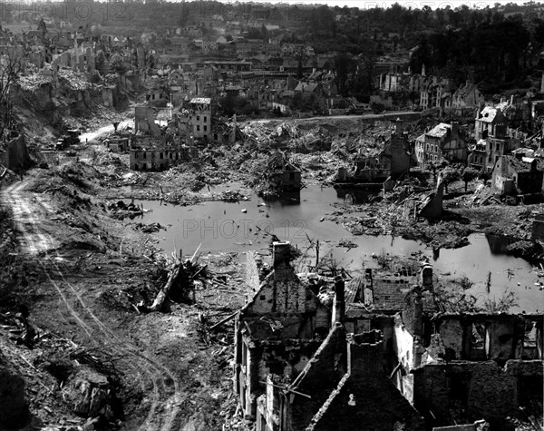 Débarquement en Normandie, Saint-Lô (1944)