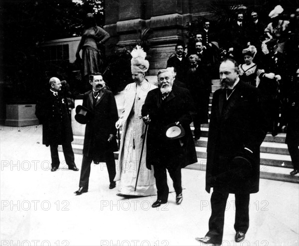 Visite à Paris de Marie, reine d'Angleterre. Ici en compagnie de Briand et de Fallières