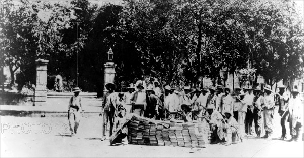 Insurgent barricades in the old quarter of Gramada