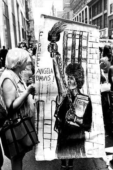 Protest in New York for the liberation of Angela Davis