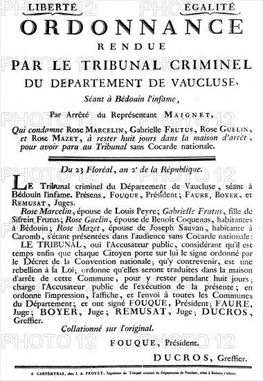 Condamnation de 4 femmes à 8 jours d'arrêt pour avoir paru au tribunal sans cocarde nationale