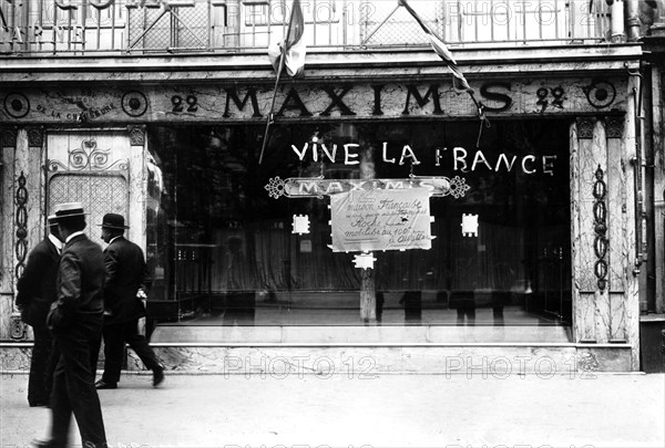 Patriotic inscriptions on the Restaurant Maxim's' facade