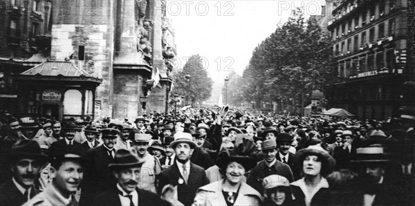 French citizens in the street of Paris after the war victory, 1919