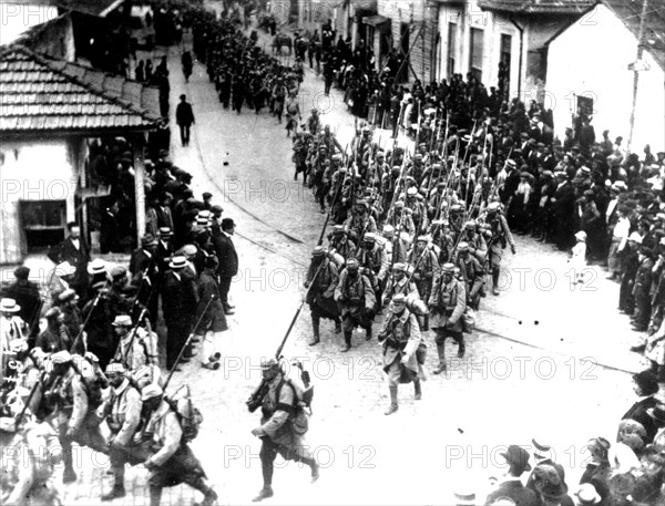 Arrival of the French troops in Saloniki
