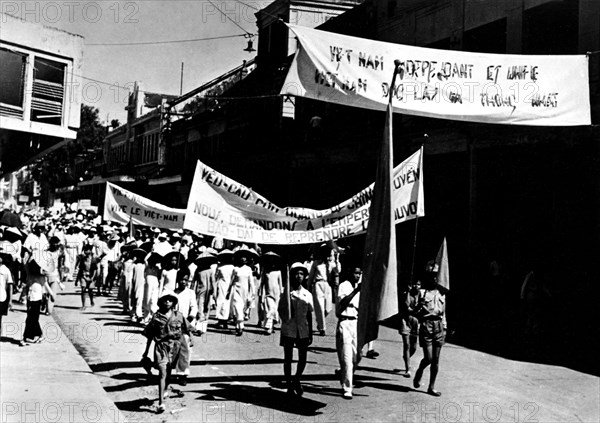 Manifestation contre l'occupation française et en faveur de Bao Daï (1950)