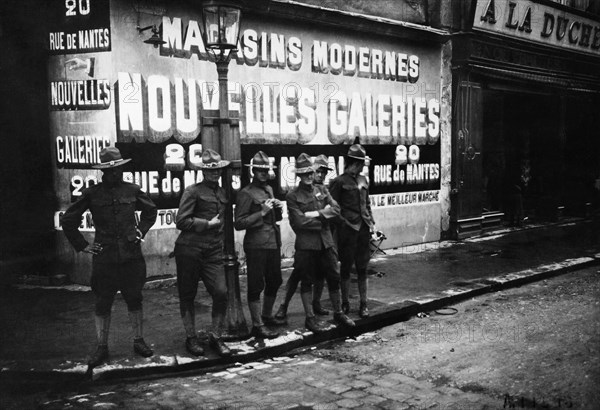 Soldats américains, le soir à Saint-Nazaire