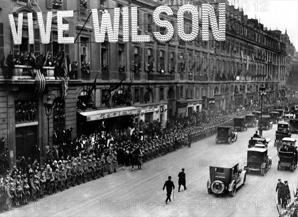 Voyage du président Wilson en France pour une réunion de la S.D.N..