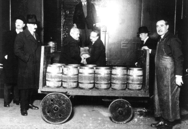 The Banque de France increases its gold reserves, 1920