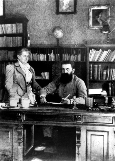 Theodor Herzl with his mother