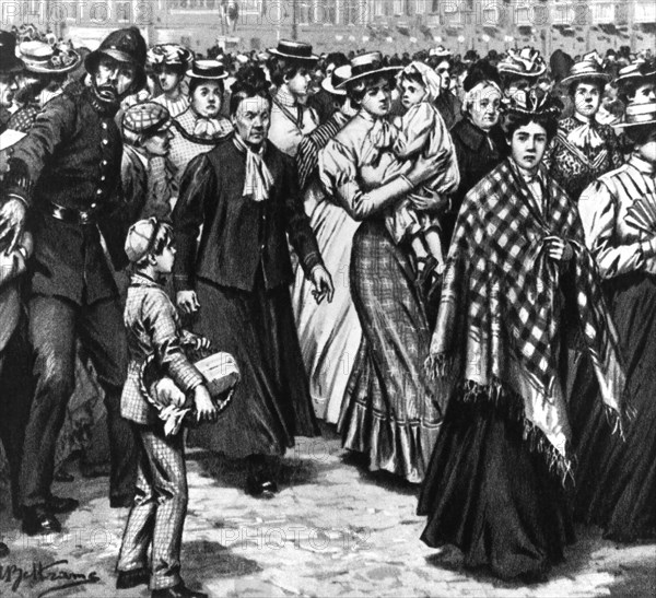 London, demonstration of women and children claiming a protection law for unemployed workers