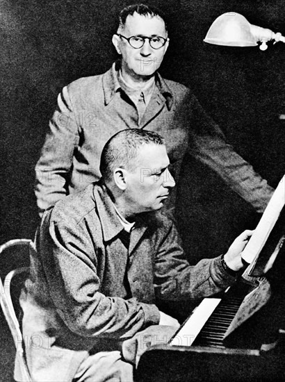 Bertolt Brecht (1898-1956) et Paul Dessau