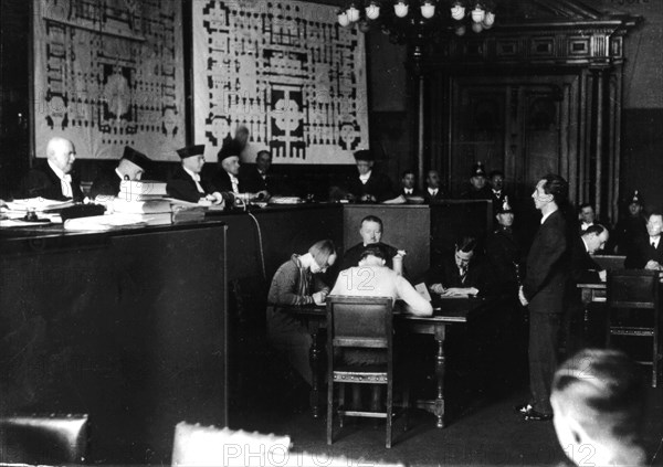 A Berlin, le procès du Reichstag. Témoignage de Goebbels (1933)