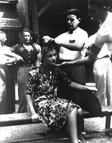 In Montélimar, women who had relations with Germans are being shaven