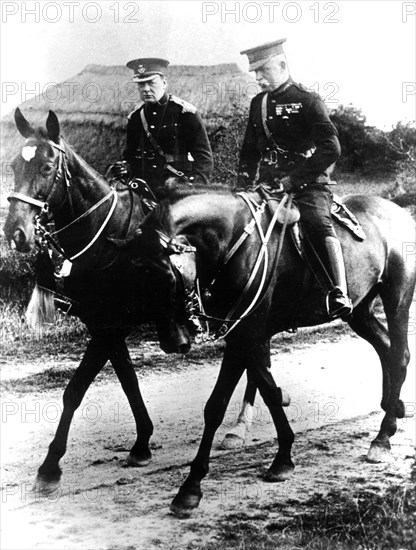 Winston Churchill et le maréchal French, 1915