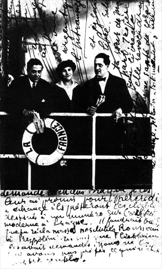 Paris. Picabia, Gabrielle Buffet and Guillaume Apollinaire at Luna-Park