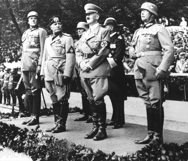 Visite de Mussolini en Allemagne en 1937