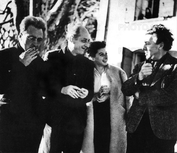 André Breton, Victor Serge, Benjamin Péret and Remedios Varo, 1941