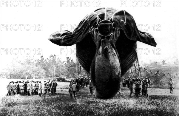 France. New type of observation balloon