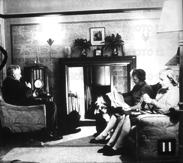 An English family listening to the news during the war