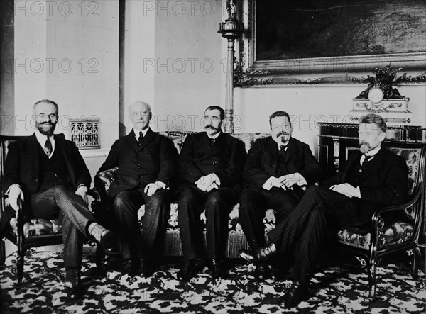 Révolution allemande. Le Conseil des commissaires du peuple, en décembre 1918.