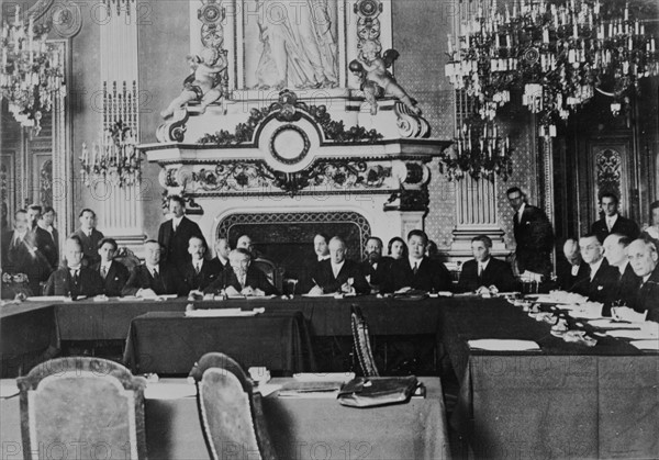 Meeting of the Organizing Committee of the European Union
Réunion du Comité d'organisation de l'union européenne
