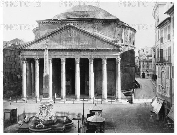 Vue sur la Piazza della Rotonda à Rome