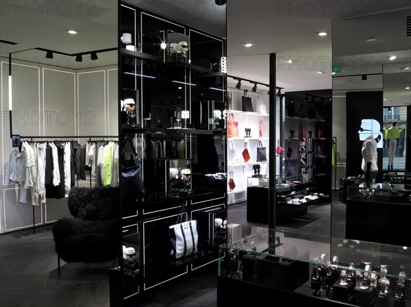 Lagerfeld Store a Paris