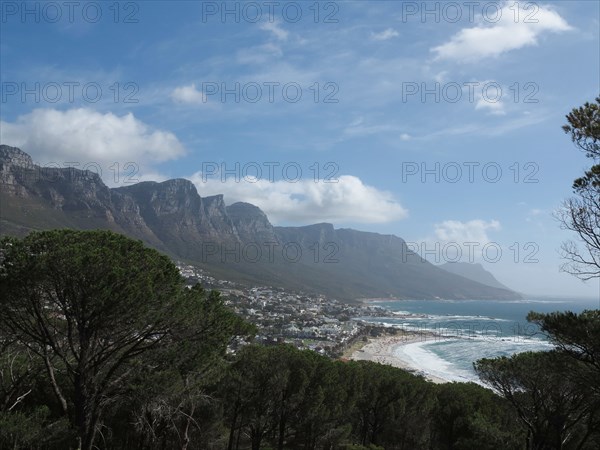 Le Cap, chaine montagneuse des Douze Apotres