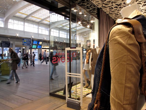 Galerie Commerciale de Gare de l'Est a Paris