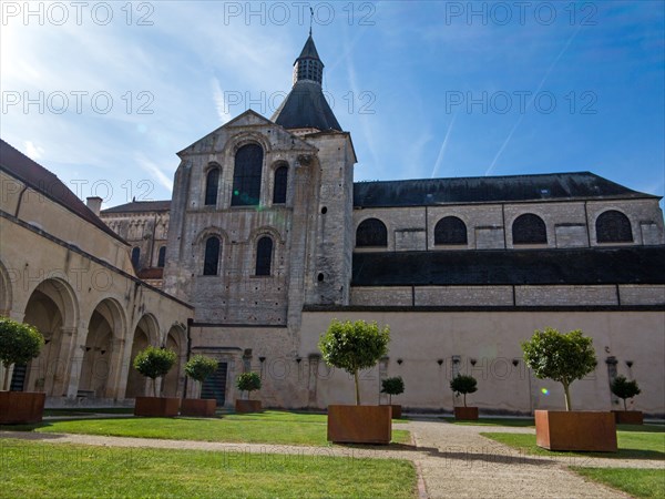 Prieuré Notre-Dame de La Charite-sur-Loire