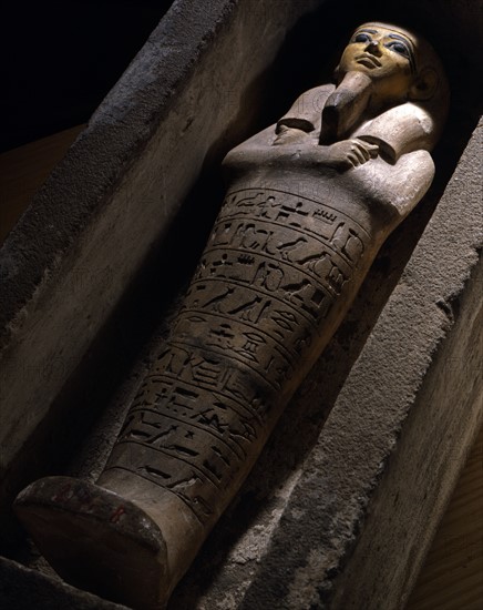 Sarcophage en pierre de Usciabti