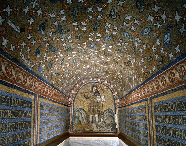 Narthex de la Chapelle de l'Archevêché à Ravenne