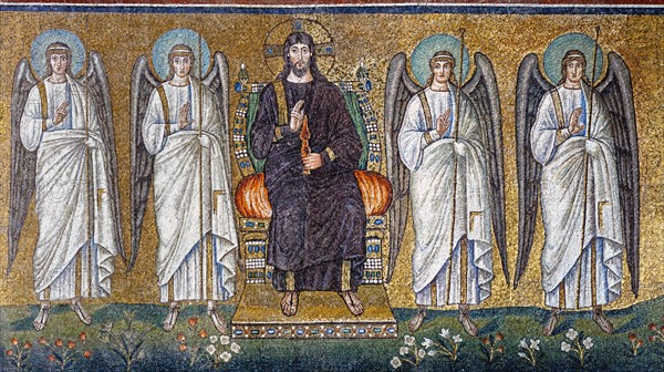 Basilique Sant'Apollinare Nuovo à Ravenne : Le Christ en Majesté entre les archanges