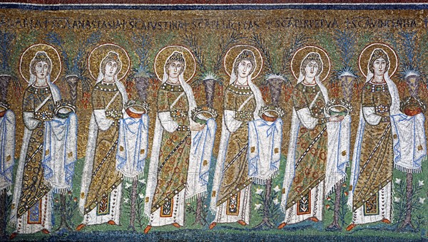 Basilique Sant'Apollinare Nuovo à Ravenne : la procession des Vierges martyres