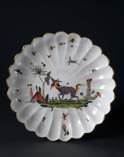 Manufacture de Meissen, Plat à décor polychrome