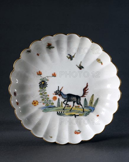 Meissen Manufacture, Dish with polychrome decoration