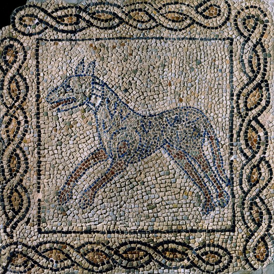 Mosaïque : Figure de profil d'un chien (ou un loup)