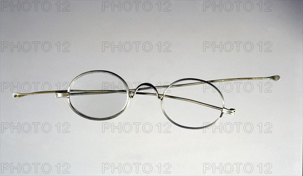 Eyeglasses