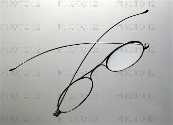 Eyeglasses