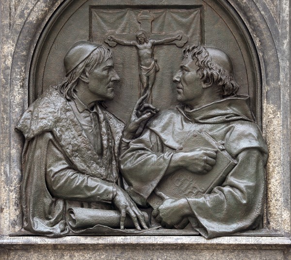 The Leipzig dispute: opposition between Martin Luther and Johannes Eck