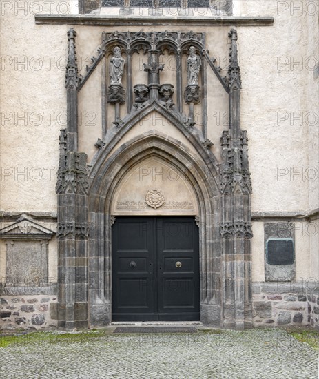 Portail latéral de la Stadtkirche de Wittemberg